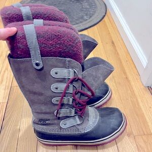 Sorel Women's Winter Boots - Gray and Purple with Navy blue